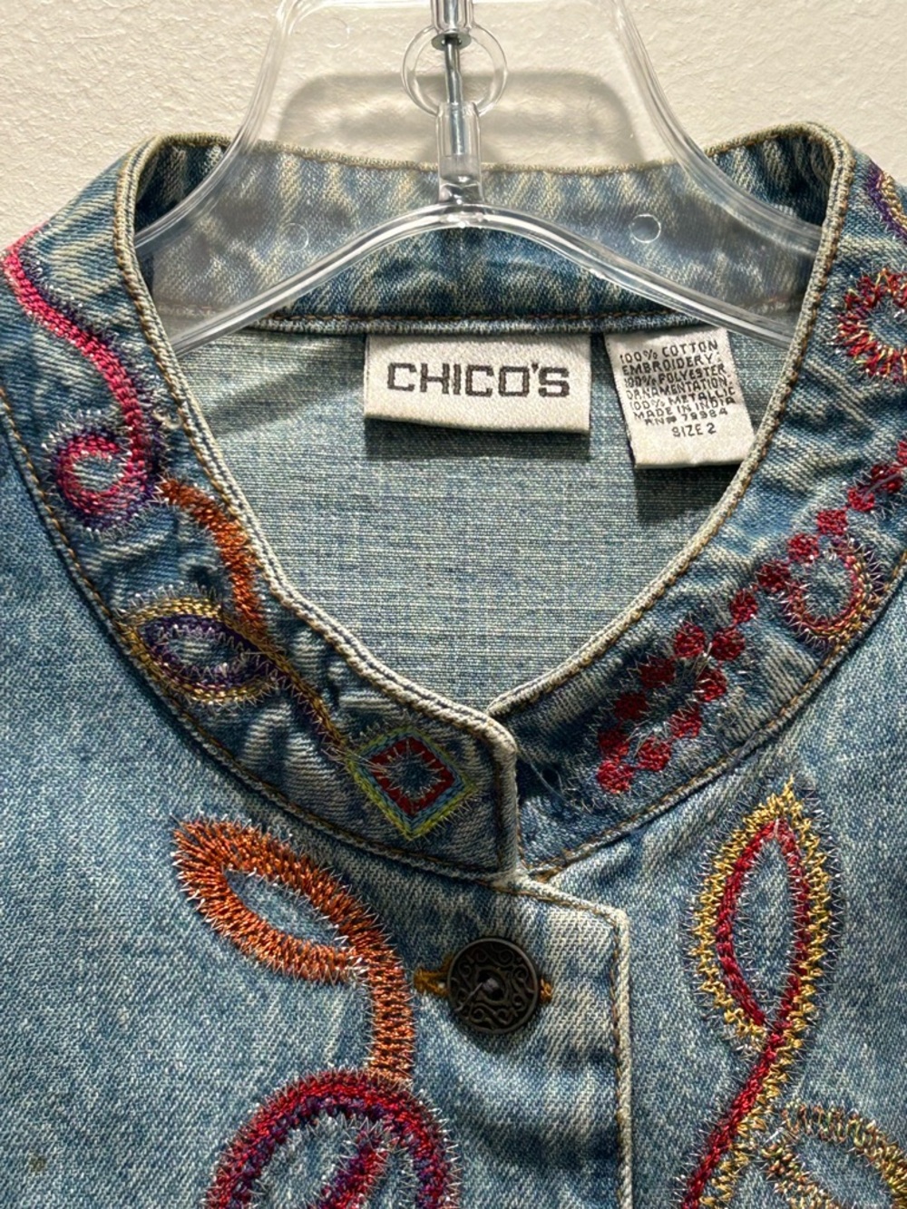 Chico’s Button-up Cotton Denim Embroidered Jacket - Chico’s 2 (Same as Large) - Picture 6 of 9